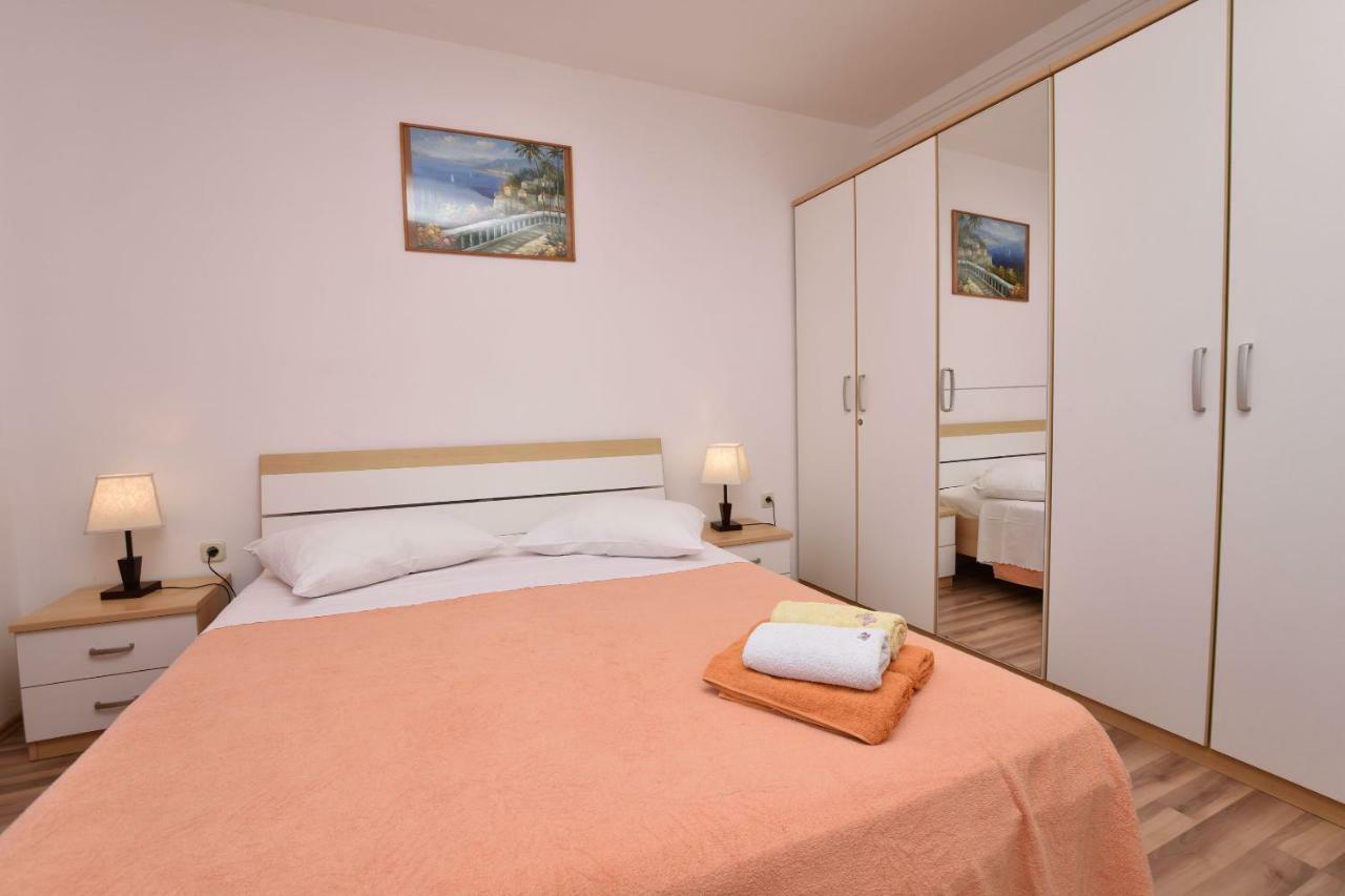 Apartments Brico Primošten Esterno foto