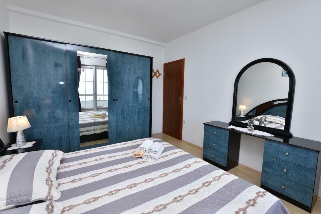 Apartments Brico Primošten Esterno foto